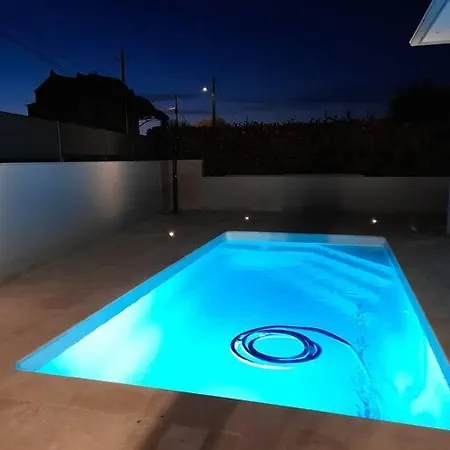Avec Piscine Chauffee Entre Terre Et Villa Folelli